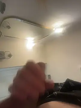 slimshadypt2 online show from 12/15/25, 06:28