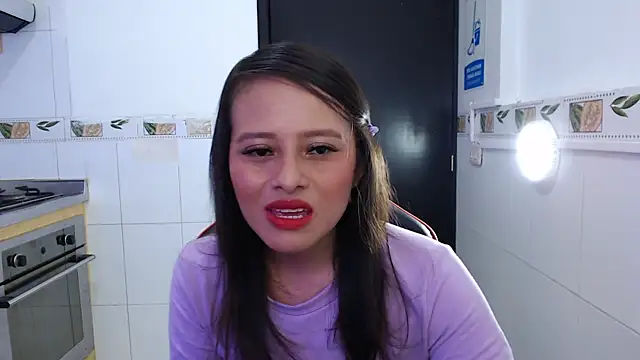 Snapshot of karla_al chatting on 11/10/25, 07:13 karla al online show from 11/10/25, 07:13