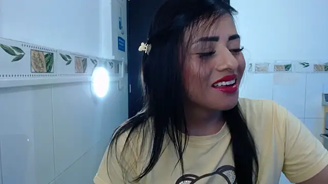 Snapshot of karla_al chatting on 12/04/25, 08:06 karla al online show from 12/04/25, 08:06