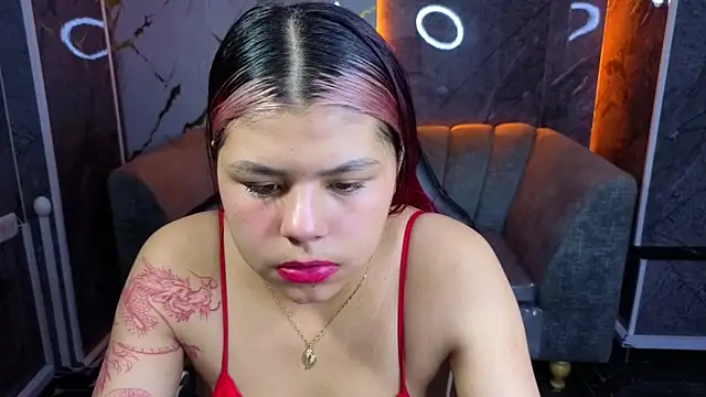 Snapshot of Little_cherry_b chatting on 11/05/25, 07:58 Little cherry b online show from 11/05/25, 07:58