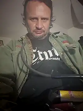 Snapshot of Fuckboyguyman chatting on 07/17/26, 03:24 Fuckboyguyman online show from 07/17/26, 03:24