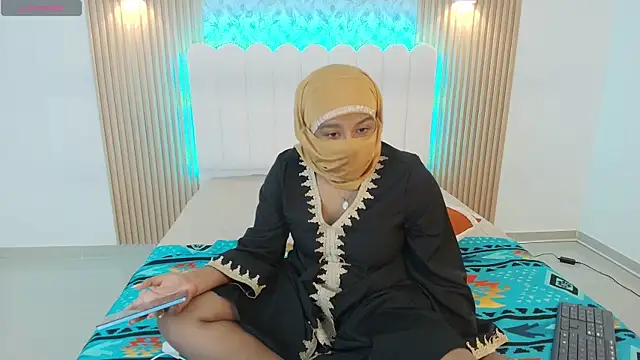 Lina arabiann online show from 11/30/25, 11:20