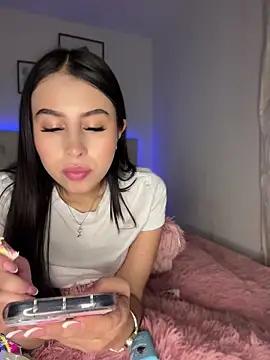 BIJOU SECRET online show from 07/11/26, 04:15