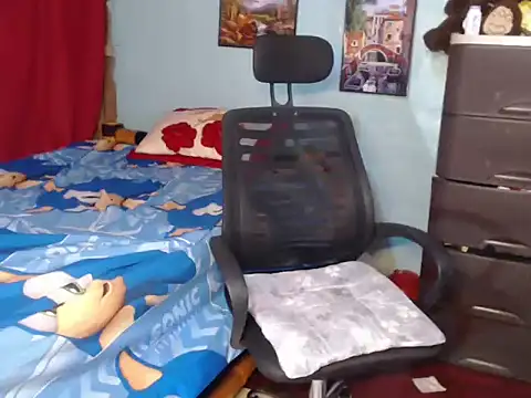 slimraz02 online show from 03/04/26, 03:34