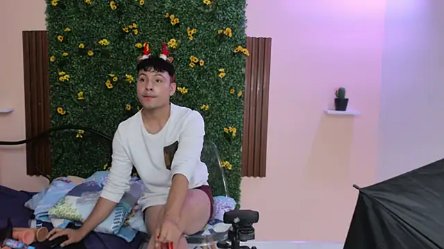 angel666smit online show from 10/31/25, 01:56