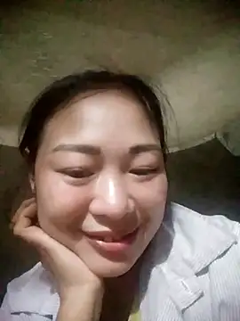 Snapshot of yeu-yeu chatting on 10/29/25, 12:07 yeu-yeu online show from 10/29/25, 12:07