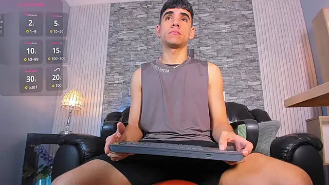 zack joness18 online show from 11/23/25, 02:33