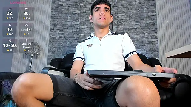 zack joness18 online show from 01/11/26, 04:50