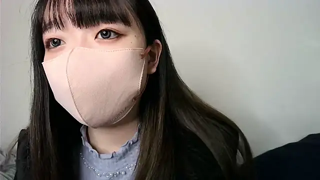 Snapshot of yua_chan00 chatting on 12/01/25, 01:16 yua chan00 online show from 12/01/25, 01:16