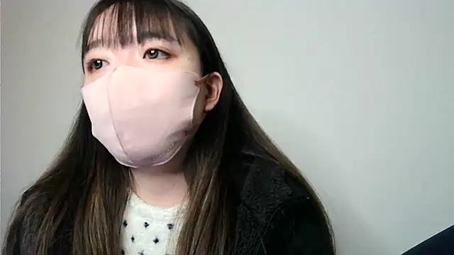 Snapshot of yua_chan00 chatting on 12/22/25, 02:47 yua chan00 online show from 12/22/25, 02:47