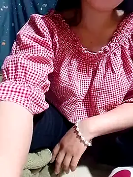 Phoena-a online show from 03/26/26, 10:59