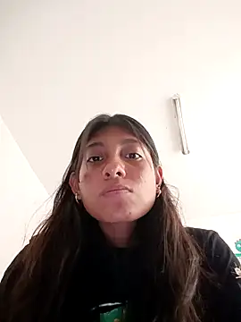 YeseniaRodriguez3 online show from 11/14/25, 04:17