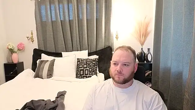 Snapshot of john_clarisa chatting on 10/28/25, 04:38 john clarisa online show from 10/28/25, 04:38