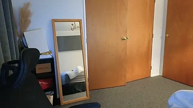 john clarisa online show from 04/12/26, 06:51