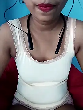 Snapshot of cute_mahi07 chatting on 10/28/25, 07:34 cute mahi07 online show from 10/28/25, 07:34