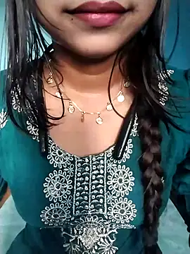 Snapshot of cute_mahi07 chatting on 11/04/25, 10:58 cute mahi07 online show from 11/04/25, 10:58