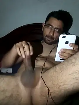 Leocuma82 online show from 11/23/25, 03:17