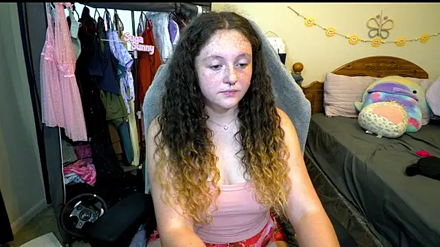 sugasunny04 online show from 05/21/26, 05:42