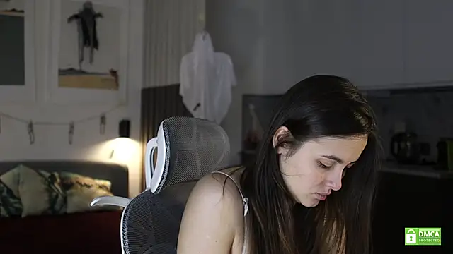 Snapshot of amelie_shine chatting on 11/01/25, 12:18 amelie shine online show from 11/01/25, 12:18