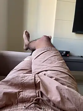 Snapshot of bitujd98 chatting on 11/09/25, 07:06 bitujd98 online show from 11/09/25, 07:06