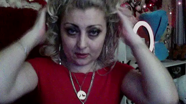 xHot Amazonq online show from 02/28/26, 06:42