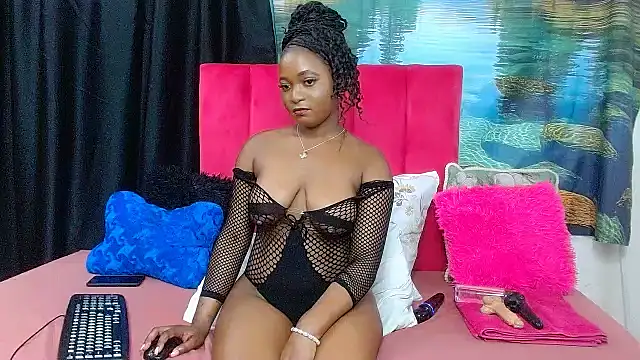 Lisa-001 online show from 04/05/26, 03:42