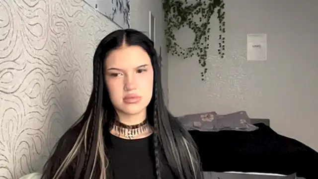 Snapshot of Sylira_fable chatting on 11/03/25, 11:22 Sylira fable online show from 11/03/25, 11:22