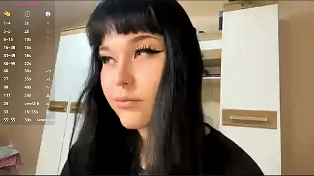 LaurenOveson online show from 11/15/25, 10:23