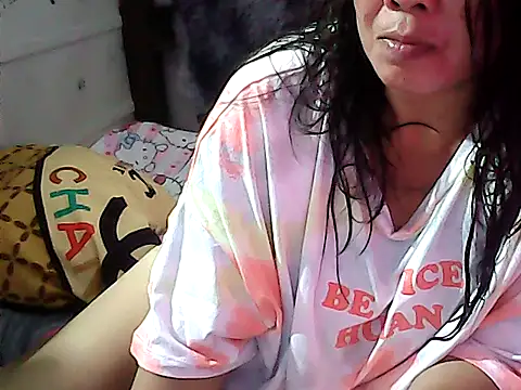 Snapshot of Titiesfuck69 chatting on 02/11/26, 01:27 Titiesfuck69 online show from 02/11/26, 01:27