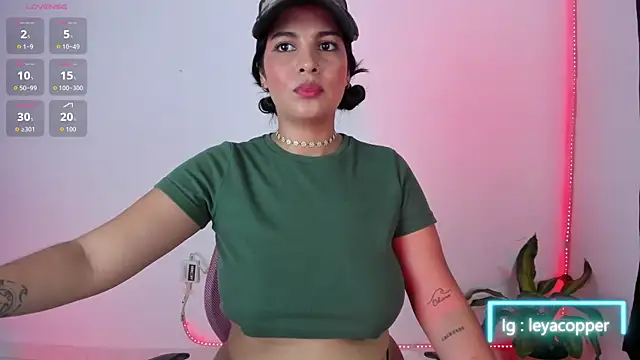 Leyacopper  online show from 05/27/26, 11:24