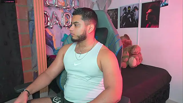 Tiler wolker online show from 03/13/26, 01:34