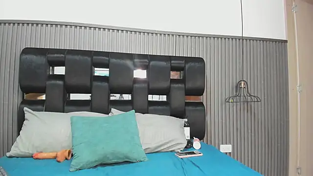 NhoanBrunette online show from 01/17/26, 02:00