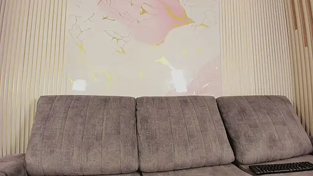 NhoanBrunette online show from 05/13/26, 02:25