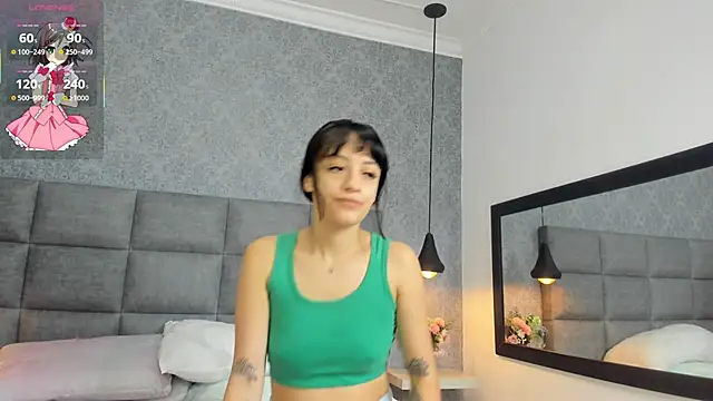 Luna Bella3 online show from 11/23/25, 10:59