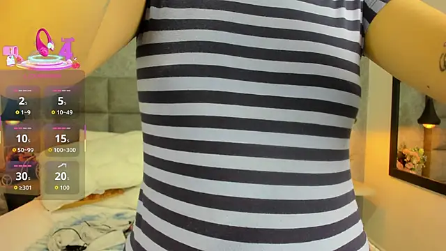 Luna Bella3 online show from 12/05/25, 10:35