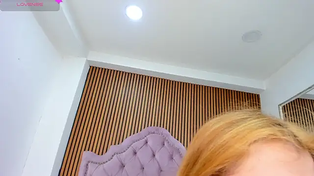 JanneBlossom  online show from 11/16/25, 05:24