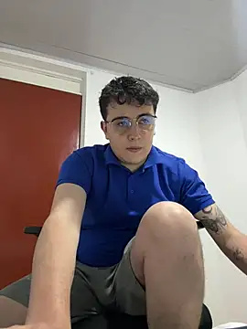 Snapshot of Sam_Rush chatting on 06/11/26, 02:53 Sam Rush online show from 06/11/26, 02:53