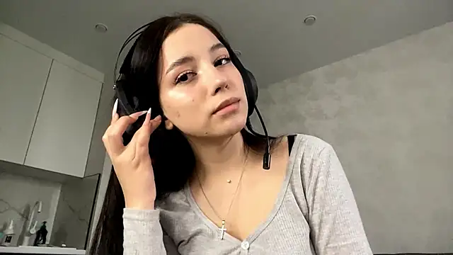 Snapshot of AngilaDoyal chatting on 11/29/25, 07:22 AngilaDoyal online show from 11/29/25, 07:22