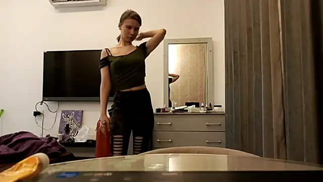 MargaretFairy online show from 11/28/25, 06:54