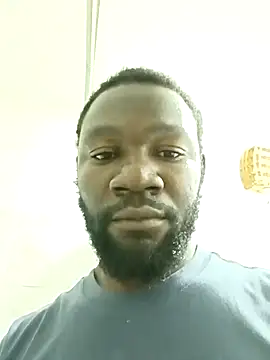 Snapshot of shoodly99 chatting on 11/06/25, 02:12 shoodly99 online show from 11/06/25, 02:12