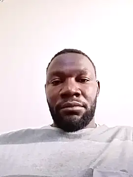 Snapshot of shoodly99 chatting on 11/30/25, 04:00 shoodly99 online show from 11/30/25, 04:00