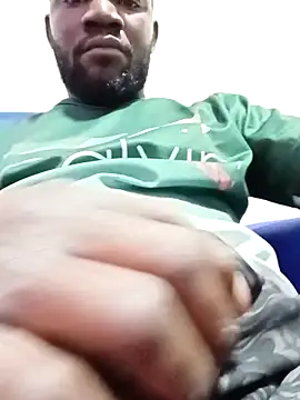 Snapshot of shoodly99 chatting on 12/03/25, 02:30 shoodly99 online show from 12/03/25, 02:30