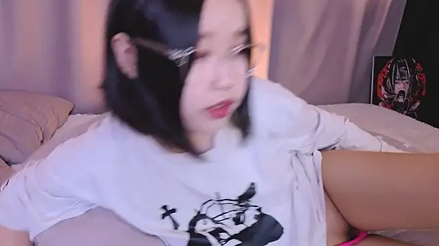 Snapshot of dreamSuaa chatting on 03/12/26, 10:10 dreamSuaa online show from 03/12/26, 10:10