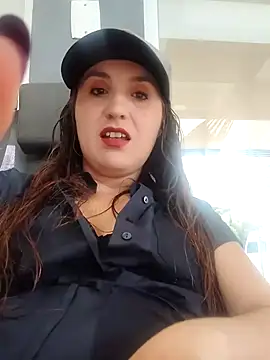 Snapshot of Alyah_1-2 chatting on 11/30/25, 05:06 Alyah 1-2 online show from 11/30/25, 05:06