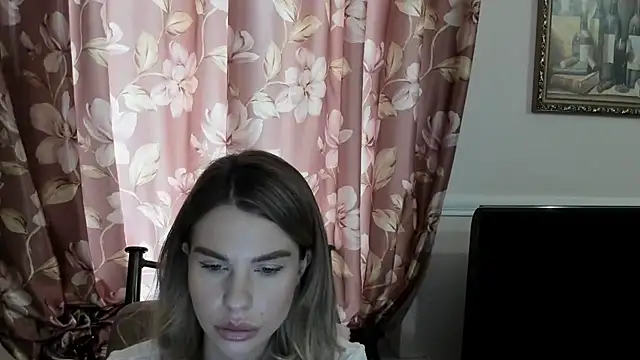 LinaBey online show from 03/03/26, 10:10