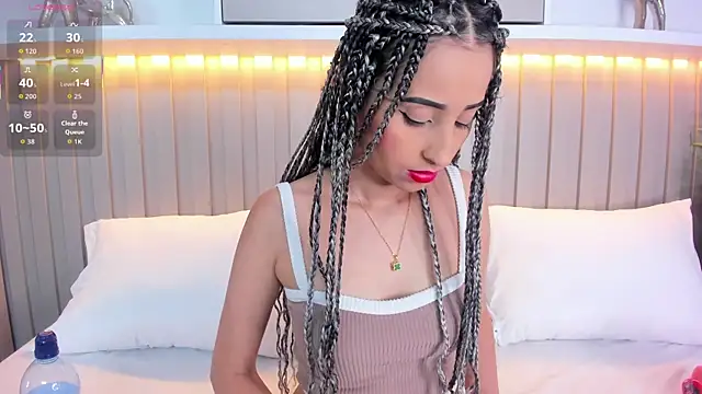 violett rabbit  online show from 11/14/25, 08:40