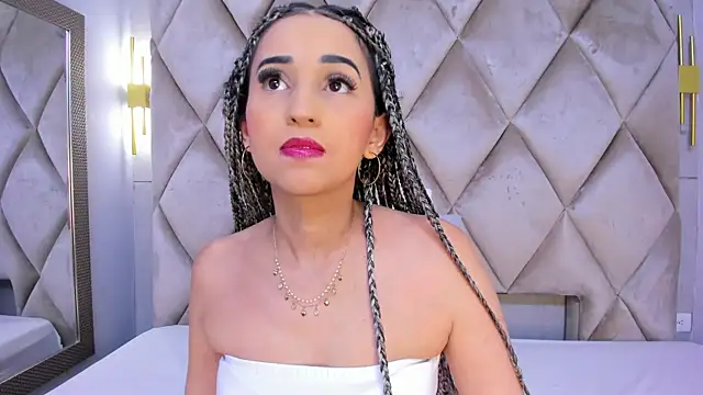 violett rabbit  online show from 12/15/25, 08:02