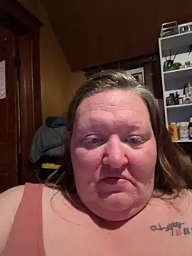 Snapshot of cuteandsassy85 chatting on 10/26/25, 12:16 cuteandsassy85 online show from 10/26/25, 12:16