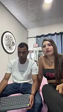 Snapshot of Hot2gether69 chatting on 12/13/25, 11:21 Hot2gether69 online show from 12/13/25, 11:21