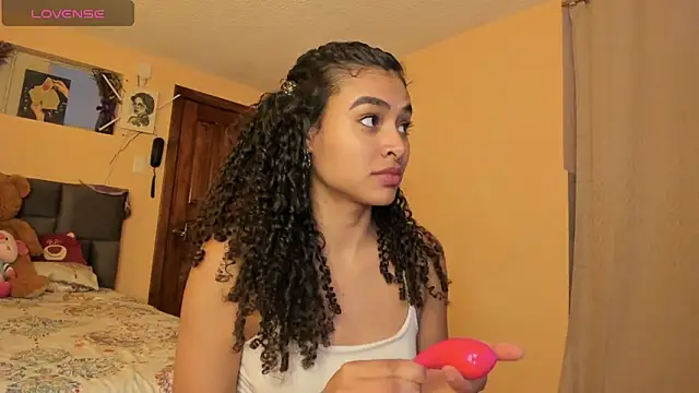 Snapshot of Keniia_rizz chatting on 06/22/26, 06:38 Keniia rizz online show from 06/22/26, 06:38
